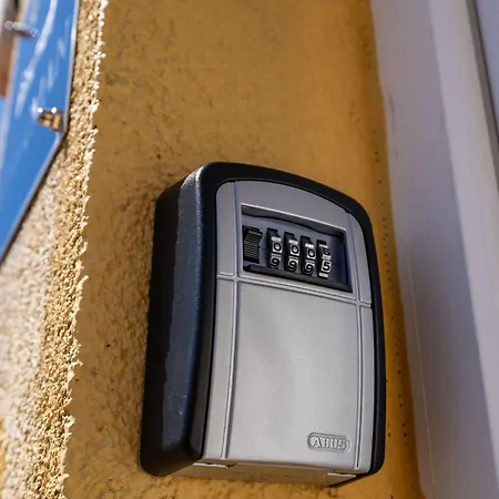 Sunset Horizon Apartment